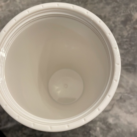 NWT Kate Spade CONFETTI polka dot gold and cream tumbler Cup mug - Picture 5 of 5